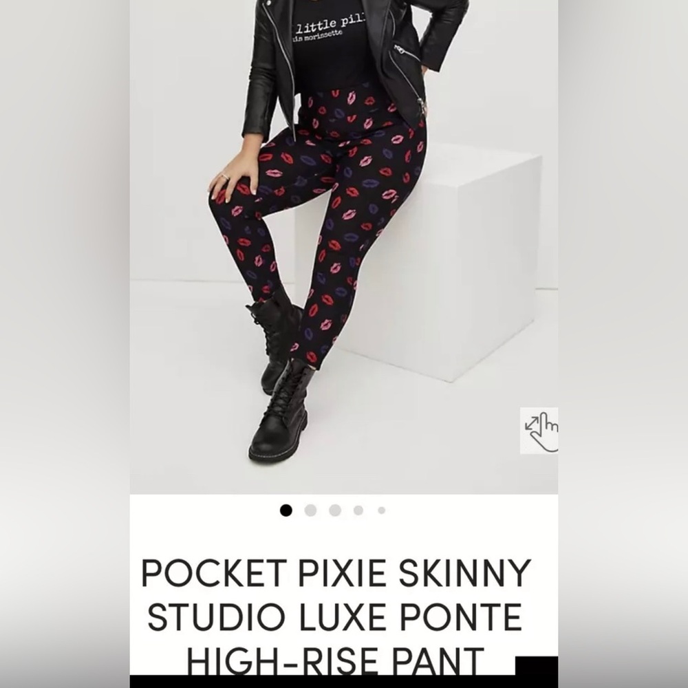 Torrid POCKET PIXIE SKINNY STUDIO LUXE PONTE HIGH-RISE PANT Lips 👄 Size 2 (2x)